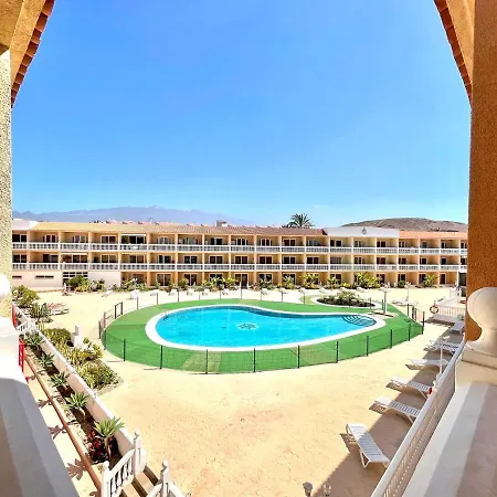 Apartment With Pool, Freewifi, By The Sea In Costa Del Silencio, Tenerife South Appartamento