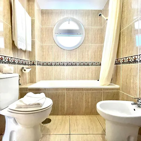 Apartment With Pool, Freewifi, By The Sea In Costa Del Silencio, Tenerife South *