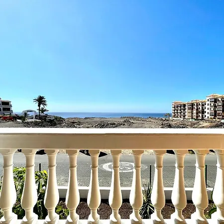 Apartment With Pool, Freewifi, By The Sea In Costa Del Silencio, Tenerife South 公寓 *